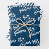 Vijftig en verbazingwekkend - vun Navy Blue 50th B Inpakpapier Vel (In situ)