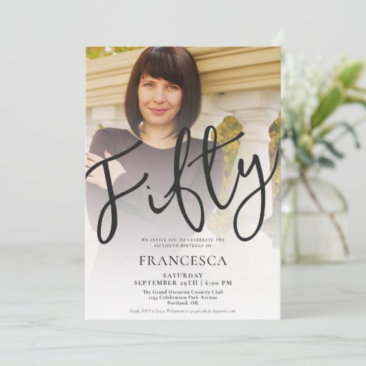 Vijftig moderne aangepaste fotoscript 50e verjaard kaart (Staand voorkant)