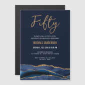 vijftig | Navy Blue Gold Agate Mannen 50th Birthda Magnetische Uitnodiging (Voorkant / Achterkant)