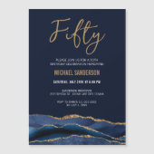 vijftig | Navy Blue Gold Agate Mannen 50th Birthda Magnetische Uitnodiging (Voorkant)