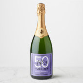 Vijftig & Prachtig Paars Script 50ste Verjaardag Sparkling Wijnetiket (Voorkant)