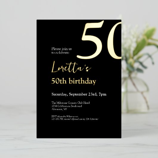 Vijftig Zwart Goud Elegant 50ste Verjaardagsfeest Folie Uitnodiging (Staand Voorkant)
