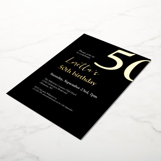 Vijftig Zwart Goud Elegant 50ste Verjaardagsfeest Folie Uitnodiging (Gedraaid)