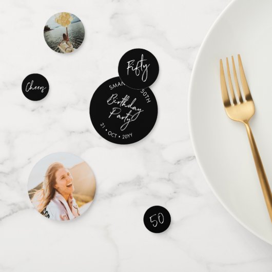 Vijftig | Zwart & Wit Modern 50e Verjaardag Foto Confetti (Groep)
