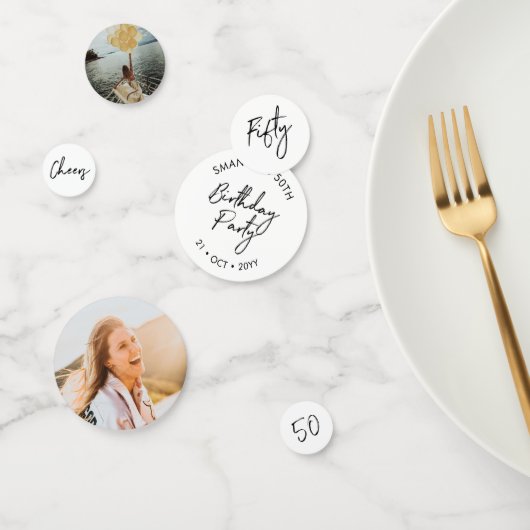 vijftig | Zwart & Wit Moderne 50e Verjaardag Foto Confetti (Groep)