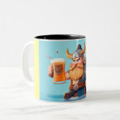 Viking Man Drinken Bier Tweekleurige Koffiemok (Voorkant links)