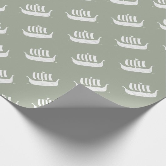 Viking schepen met aangepaste achtergrondkleur cadeaupapier (Hoek)