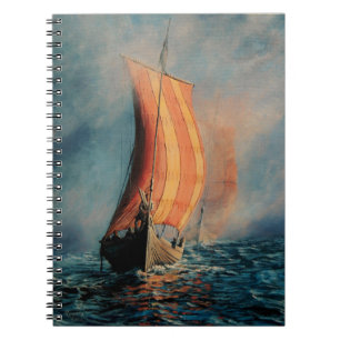Viking schip dat op Zee/Oceaan vaart in mist, lang Notitieboek