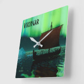 Viking Ship and Northern Lights Vierkante Klok (Hoek)