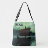 Viking Ship under Northern Lights Crossbody Tas (Achterkant)