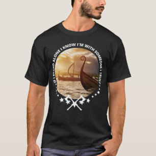 Viking Skol Valhalla Norse Ik ben met iemand die i T-shirt