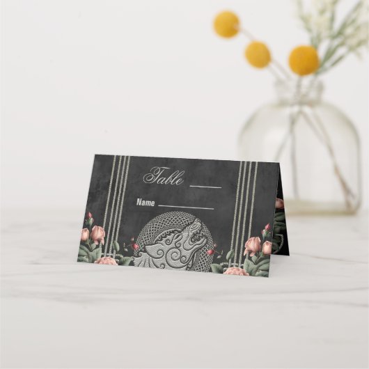 Viking Wolf en Rozen. Het hoofd van een gestileerd Plaatskaartje (Voorkant)