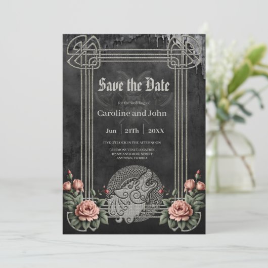 Viking Wolf en Rozen. Het hoofd van een gestileerd Save The Date (Staand voorkant)