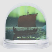 Vikingschip onder het noorderlicht sneeuwbol (Achterkant)