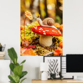 Vilt Slak Kruipend Over Vliegenzwam Poster (Thuiskantoor)