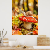 Vilt Slak Kruipend Over Vliegenzwam Poster (Keuken)