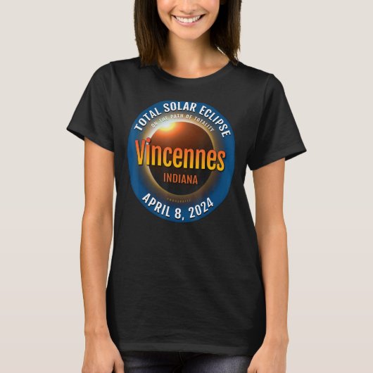 Vincennes Indiana in Total Solar Eclipse 2024 3 T-shirt (Voorkant)