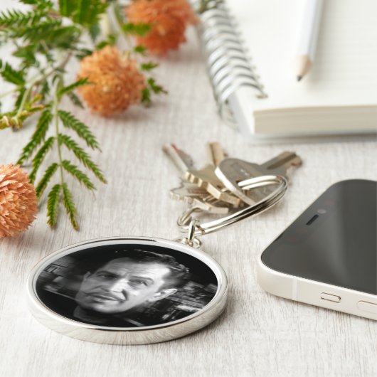 Vincent Price Large Sleutelhanger (2.125) (Zijkant)