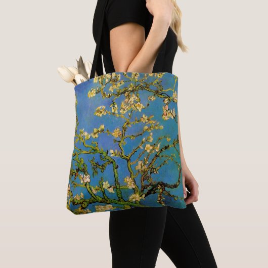 Vincent van Gogh - Bloeiende amandelboom Tote Bag (Dichtbij)