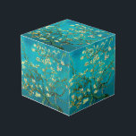 Vincent Van Gogh Blossoming Almond Tree Art Kubus<br><div class="desc">Vincent Van Gogh Blossoming Almond Tree Floral Art Blossoming Almond Tree is een schilderij uit 1890 van de Nederlandse post-impressionistische kunstenaar Vincent van Gogh. Almond Blossom is een groep van verschillende schilderijen die in 1888 en 1890 door Vincent van Gogh in Arles en Saint-Rémy, Zuid-Frankrijk, zijn gemaakt van bloeiende amandelbomen....</div>