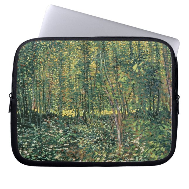 Vincent van Gogh | Bomen en ondergroei, 1887 Laptop Sleeve (Voorkant)