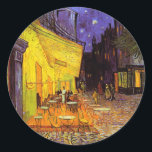 Vincent van Gogh Cafe Terrace bij nacht Fine Art Ronde Sticker<br><div class="desc">Vincent Van Gogh Cafe Terrace Bij Night Fine Art Vincent Willem van Gogh was een Nederlandse Post-Impressionistische schilder wiens werk, opmerkelijk voor zijn ruige schoonheid, emotionele eerlijkheid en vettige kleur, een verreikende invloed had op de 20e-eeuwse kunst. Zijn productie omvat portretten, zelfportretten, landschappen en nog steeds levenden van cypersen, bomen...</div>