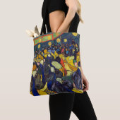 Vincent van Gogh - De ballroom in Arles Tote Bag (Dichtbij)