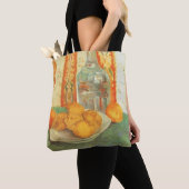 Vincent van Gogh - Decanter en citroenen op een Bo Tote Bag (Dichtbij)