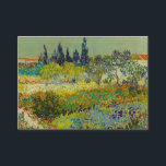 Vincent Van Gogh Garden in Arles Informatiekaartje<br><div class="desc">Behuizing Kaarten met Vincent van Gogh’s olieverfschilderij Tuin te Arles (1888). Een prachtig gekleurde tuin van rijke blues,  groen en rood is afgebeeld in Arles,  Frankrijk. Het perfecte cadeau voor liefhebbers van het post-impressionisme en Nederlandse kunstverzamelaars!</div>