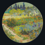 Vincent Van Gogh Garden in Arles Ronde Sticker<br><div class="desc">Stickers met het olieverfschilderij Garden at Arles van Vincent van Gogh (1888). Een prachtig gekleurde tuin van rijke blues,  groen en rood is afgebeeld in Arles,  Frankrijk. Het perfecte cadeau voor liefhebbers van het post-impressionisme en Nederlandse kunstverzamelaars!</div>