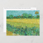 Vincent van Gogh - Gebied met Irises bij Arles Briefkaart<br><div class="desc">Veld met Irises nabij Arles / Uitzicht van Arles met Irises in the Foreground - Vincent van Gogh,  Oil on Canvas,  1888</div>