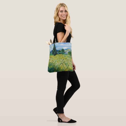 Vincent van Gogh - Green Wheat Field met Cypress Tote Bag (Op model)