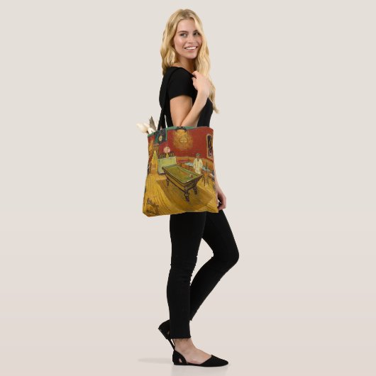 Vincent van Gogh - Het Nachtcafé Tote Bag (Op model)