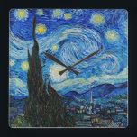 Vincent van Gogh is de Sterrennacht sereniteit Vierkante Klok<br><div class="desc">Introductie van "Sterrennacht Serenity" - Verplaats je muren naar de betoverende wereld van Vincent Van Gogh’s meesterwerk met onze hoogwaardige wandklok. Dompel jezelf onder in de tijdloze schoonheid van "De Sterrennacht", nu digitaal verbeterd om elk ingewikkeld detail en penseelstreek vast te leggen. Voel de sereniteit wassen over je als je...</div>