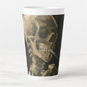 Vincent Van Gogh - Skull met Burning Cigarette Latte Mok (Voorkant)