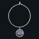 Vincent Van Gogh Sterrennacht  Fine Art Bangle Armbandje<br><div class="desc">Vincent van Gogh Sterrennacht Fine Art Painting Sterrennacht is een schilderij van de Nederlandse postpressionist Vincent van Gogh. De blauwe nachtelijke hemel is gevuld met ronddraaiende wolken, sterren en een heldere halve maan. De Sterrennacht is de enige nocturne in de reeks uitzichten uit zijn slaapkamerraam. Beweging: Post-Impressionisme. Prachtige artistieke decoratieve...</div>