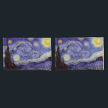 Vincent Van Gogh Sterrennacht  Fine Art Kussensloop<br><div class="desc">Vincent van Gogh Sterrennacht Fine Art Painting Sterrennacht is een schilderij van de Nederlandse postpressionist Vincent van Gogh. De blauwe nachtelijke hemel is gevuld met ronddraaiende wolken, sterren en een heldere halve maan. De Sterrennacht is de enige nocturne in de reeks uitzichten uit zijn slaapkamerraam. Beweging: Post-Impressionisme. Prachtige artistieke decoratieve...</div>