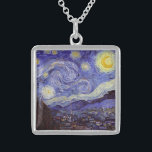 Vincent Van Gogh Sterrennacht  Fine Art Sterling Zilver Ketting<br><div class="desc">Vincent van Gogh Sterrennacht Fine Art Painting Sterrennacht is een schilderij van de Nederlandse postpressionist Vincent van Gogh. De blauwe nachtelijke hemel is gevuld met ronddraaiende wolken, sterren en een heldere halve maan. De Sterrennacht is de enige nocturne in de reeks uitzichten uit zijn slaapkamerraam. Beweging: Post-Impressionisme. Prachtige artistieke decoratieve...</div>