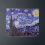 Vincent Van Gogh Sterrennacht  Fine Art Wandkleed<br><div class="desc">Vincent van Gogh Sterrennacht Fine Art Painting Sterrennacht is een schilderij van de Nederlandse postpressionist Vincent van Gogh. De blauwe nachtelijke hemel is gevuld met ronddraaiende wolken, sterren en een heldere halve maan. De Sterrennacht is de enige nocturne in de reeks uitzichten uit zijn slaapkamerraam. Beweging: Post-Impressionisme. Prachtige artistieke decoratieve...</div>