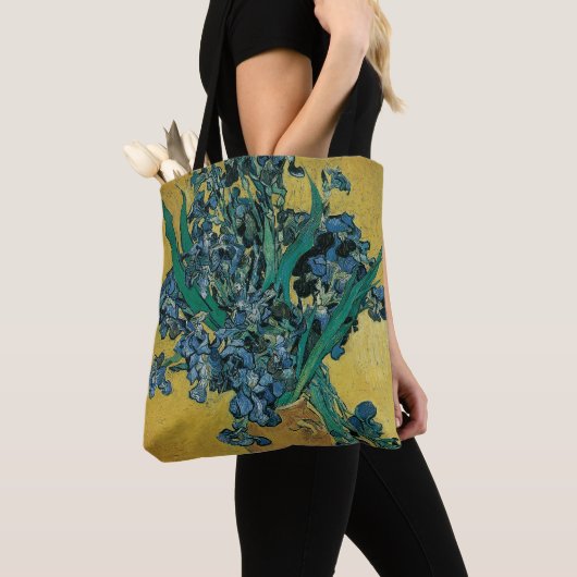 Vincent van Gogh - Vaas met irissen Gele achtergro Tote Bag (Dichtbij)