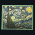 Vincent van Gogh's De Sterrennacht (1889) Notitieblok<br><div class="desc">Een Classic 1889 Post Impressionist Schilderen, kunstwerk dat in het openbare domein is overgegaan en prachtige giften en andere producten maakt. Alle fijne kunst, kunst, klassieke sterstukken en andere Antiek masterwerken hier in de Masterstukgalerij zijn zorgvuldig bewerkt en op producten geplaatst om de best mogelijke resultaten te behalen. We hebben...</div>