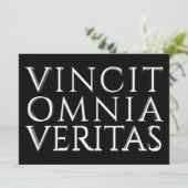 VINCIT OMNIA VERITAS - Licht (Staand voorkant)