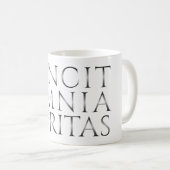 VINCIT OMNIA VERITAS - Licht Koffiemok (Voorkant rechts)
