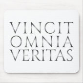 VINCIT OMNIA VERITAS MUISMAT (Voorkant)
