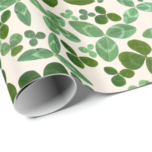 Vind de vier klavertjes - St. Patrick's Day Cadeaupapier (Rol Hoek)