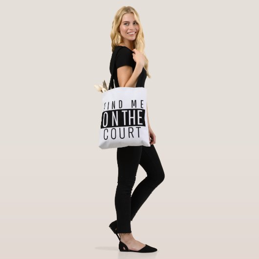 Vind me op het veld Grappig Tennis Quote Zwart Tote Bag (Op model)