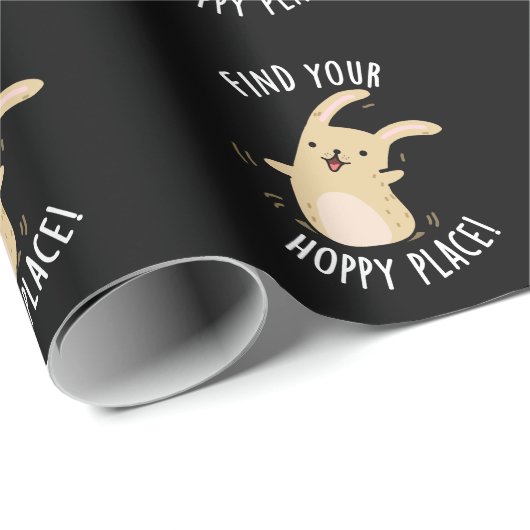 Vind uw Hoppy Place Funny Rabbit Pun Dark BG Cadeaupapier (Rol Hoek)