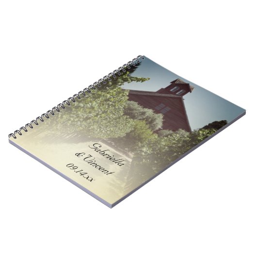 Vineyard en Rustic Red Barn Wedding Notitieboek (Linkerzijde)