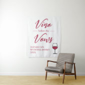 Vino Before The Vows Bruidsfeest/ Bachelorette Wandkleed (In situ)