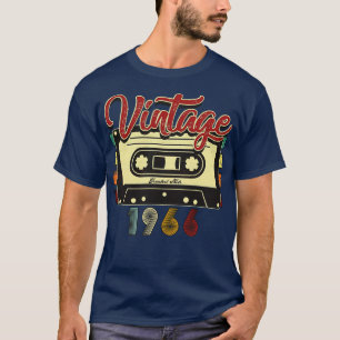Vintage 1966 Cassettebandje met de grootste hits T-shirt